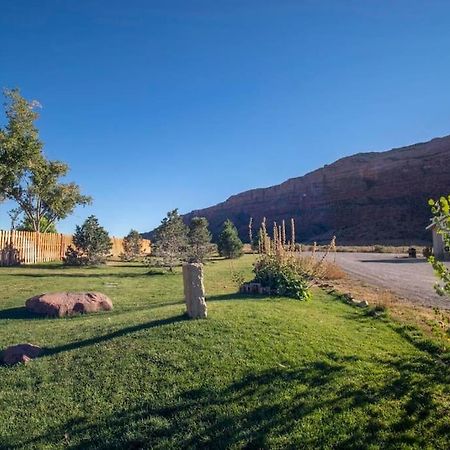 Redrock Moab Tiny House W Large Loft Site 8 빌라 외부 사진
